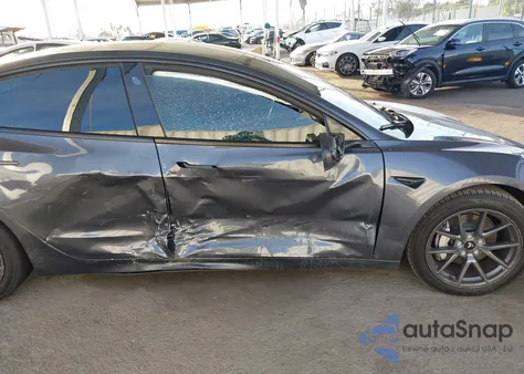 2023 Tesla Model 3 Rear-Wheel Drive z USA, uszkodzony, nr VIN 5YJ3E1EA7PF431744